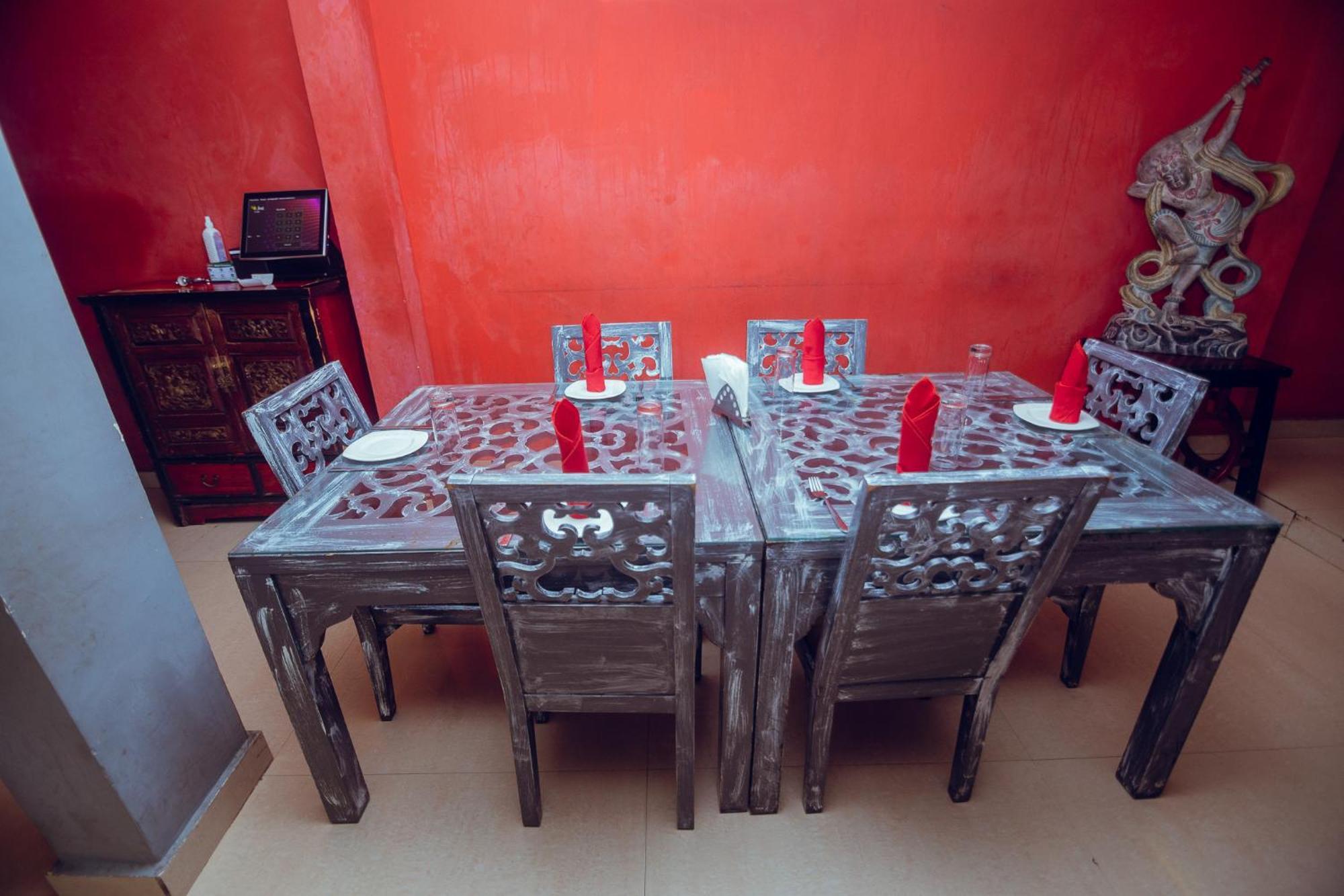 Noble House Hotel Kumasi Esterno foto