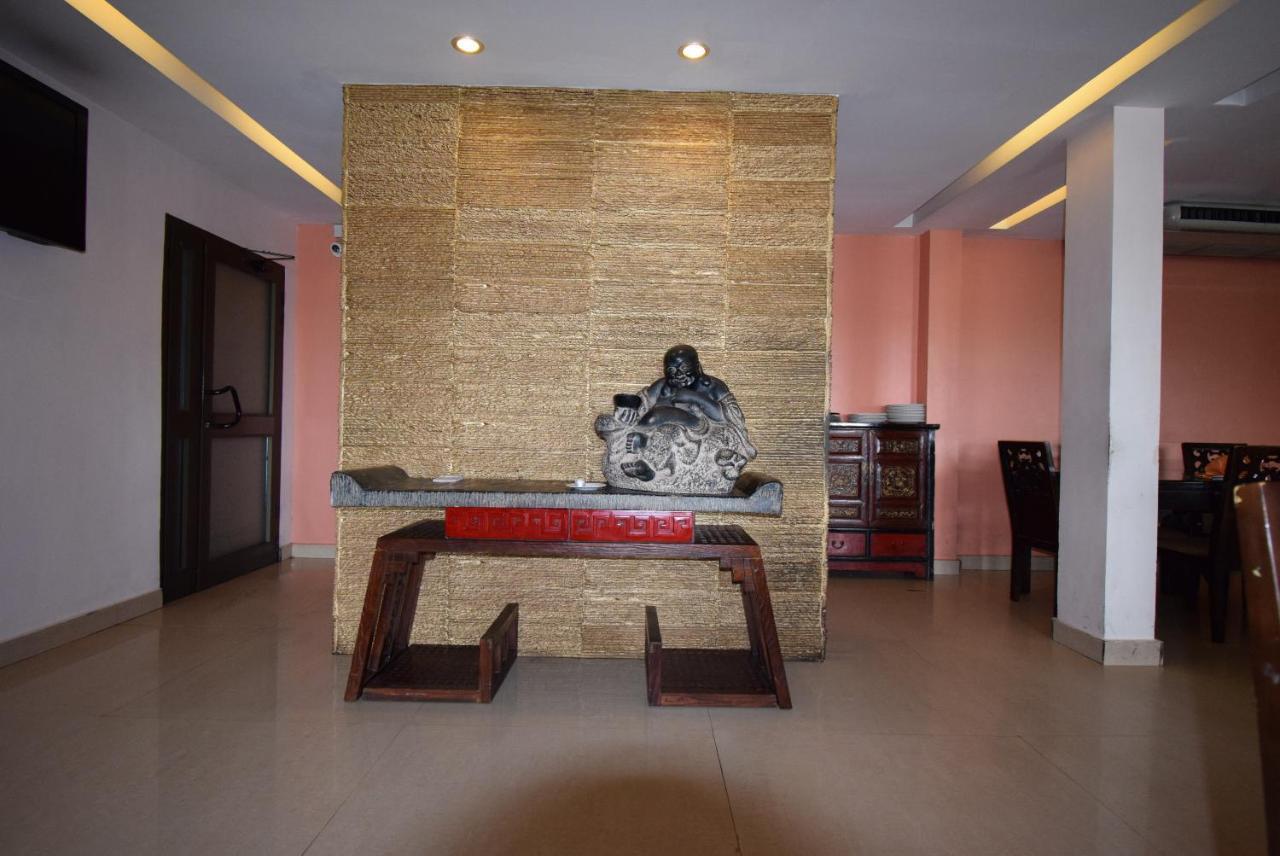 Noble House Hotel Kumasi Esterno foto